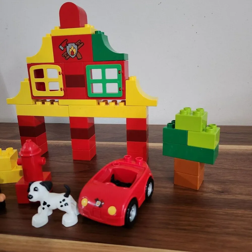 Lego Duplo My First Fire Station Set 6138 Firefighters Dalmatian Incomplete